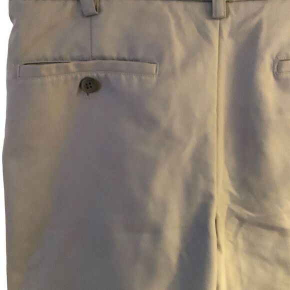 Pre Owned Men's Izod Golf Athletic Shorts Gray Sz 32 Functional Style - Picture 4 of 13